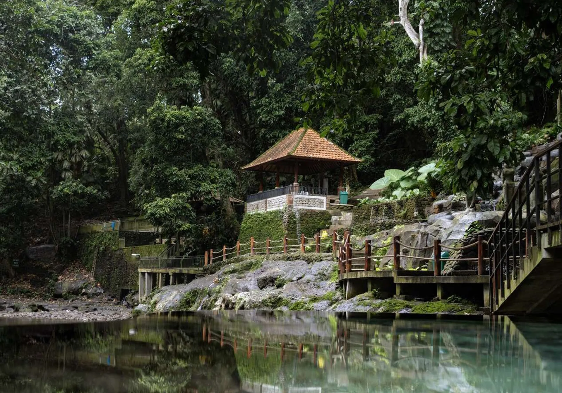 True Blue Bali Trip Kemenuh Monkey River